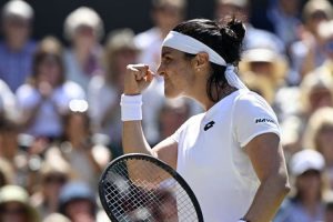 Jadi Orang Arab Pertama Di Final Wimbledon, Jabeur Sukses Kalahkan Maria 