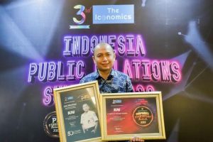 KAI Raih Penghargaan Corporate Reputation Award Pada Public Relations Summit 2022