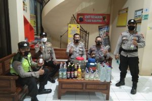 Polsek Margoyoso melakukan Grebekan minuman keras di Desa Ngemplak Kidul