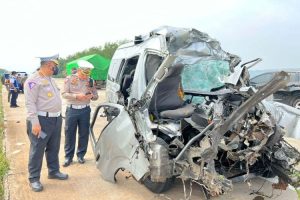 Tujuh tewas akibat kecelakaan minibus di Tol Semarang-Batang