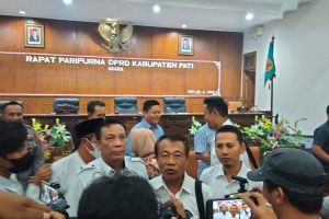 Datangi DPRD Pati, Pasopati tuntut Perbub nomer 55 dan 56