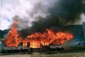 Polres Paniai selidiki pembakaran Kantor Distrik Kebo