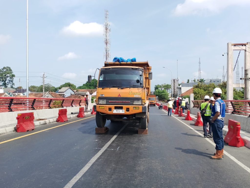 Uji Beban Jembatan Juwana, PT. Bukaka Pastikan Tahan 50 Tahun