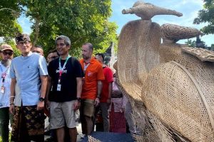Sandiaga Bahas Visa Bagi Pekerja Jarak Jauh