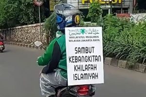 Polisi Geledah Kantor Pusat Khilafatul Muslimin di Lampung