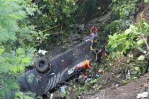 Gara-gara Sopir Ngantuk, Bus Masuk Jurang Tewaskan 3 Penumpang