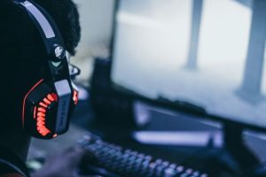 Tanpa Imbas Kecanduan, Begini Cara orang Tua Dukung Minat Anak Jadi “Gamer”