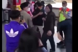 Viral Video Keributan Suporter Bola di Stasiun Jatinegara, Polisi: Akan Kami Cek Dulu