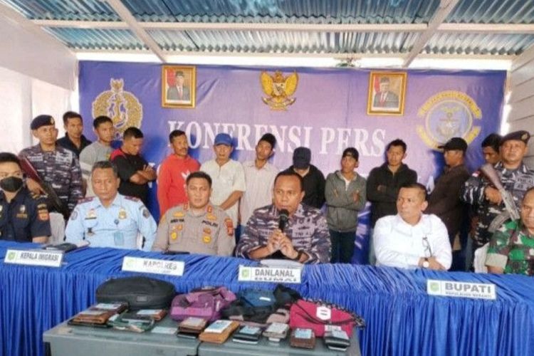 TNI AL Gagalkan Penyeludupan 9 Calon PMI Ilegal ke Malaysia