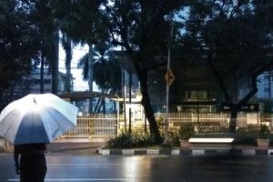 Awas, Lima Wilayah Jakarta Diprakirakan Hujan pada Minggu Siang
