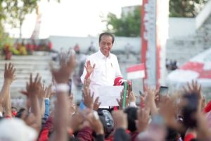 Hadapi Pilpres 2024, Jokowi Minta Relawan “Santai Mawon”