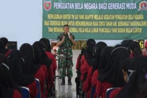 Mahasiswa Poltekkes Mamuju kesehatan ikut pelatihan bela negara