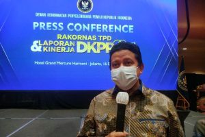 Presiden Perpanjang Masa Jabatan Anggota DKPP
