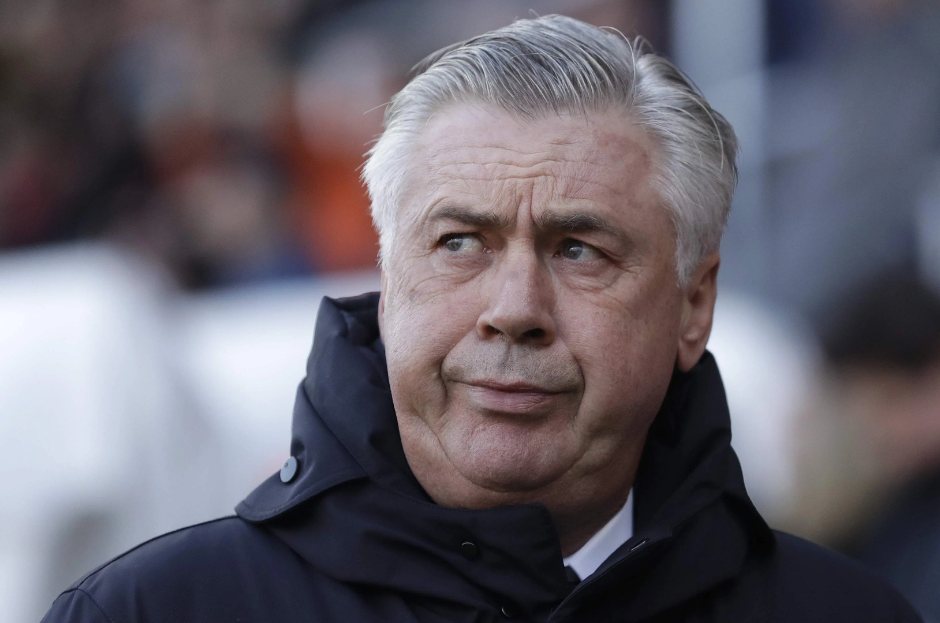 Carlo Ancelotti mengomentari dugaan suap yang dilakukan oleh Barcelona ke wasit. Pelatih Real Madrid mengaku khawatir akan hal tersebut.