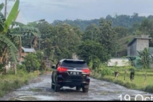 Pemprov Sulsel Lakukan Perbaikan Ruas Jalan Enrekang – Pinrang