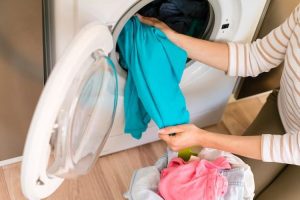 Cara Mencuci Baju di Mesin Cuci yang Benar