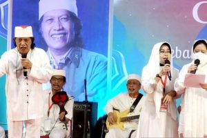 Cak Nun : Puan Maharani Harus Bisa Bawa PDIP Jadi Partai Pengayom