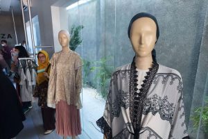 Aleza Lebarkan Sayap Garap Pasar Busana Muslimah di Padang