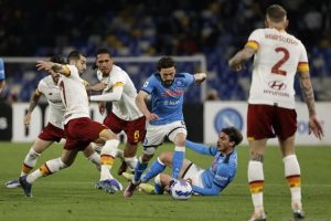 Pertandingan Imbang, Napoli Dan AS Roma Berbagi Satu Poin