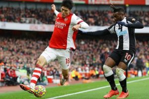 Hadapi Manchester United, Arteta Akan Mainkan Tomiyasu