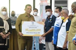 Batal Beri Bantuan Motor Untuk RT/RW, Gubernur Kepri Sampaikan Permohonan Maaf