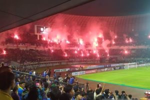 Jika Ada Flare Saat Laga, Piala Presiden Terancam Tak Berlanjut di GBLA