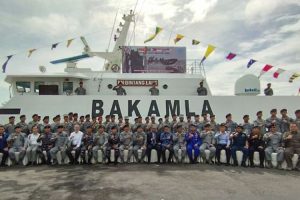 Antisipasi Kejahatan Maritim, Kepala Bakamla RI Gelar Latihan VBSS