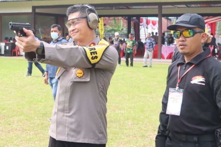 200 Peserta Ramaikan Kejuaraan Menembak Piala Kapolres Tapsel