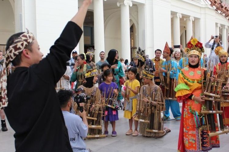 Field Museum Chicago, Tim angklung Indonesia tampil memukau