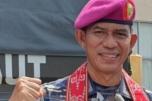 Triatlon Seberangi Sungai Kapuas Dihadirkan Lantamal XII Pontianak