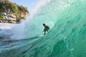 Ajang Rip Curl Cup Bali, Peselancar Sumbar Dylan Tampil Menawan