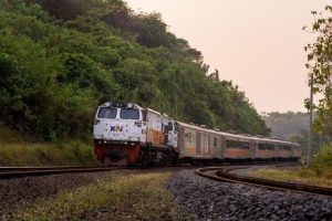 KAI percepat waktu tempuh 10 perjalanan kereta api jarak jauh