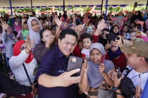 Sediakan 3000 Paket Sembako, Kementerian BUMN Gelar pasar Murah di Surabaya