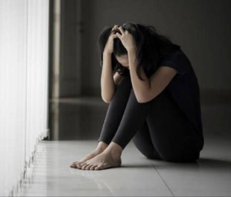 Depresi adalah masalah mental yang serius yang memengaruhi banyak orang di seluruh dunia. Namun, perlu untuk diingat bahwa depresi dapat diatasi, dan ada banyak langkah yang dapat diambil untuk (Tangkapan Layar)