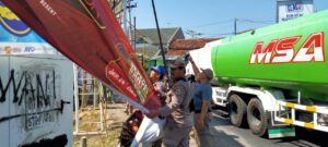 Tertibkan Baliho Dan Banner, Satpol PP Pati Komitmen Pencopotan Dilakukan Sepekan Sekali.