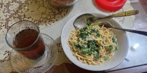 Tips Efektif Kurangi Kebiasaan Makan Mie Instan dan Beralih pada Makanan yang Lebih Sehat