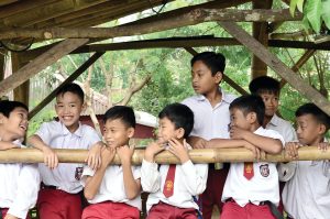 4 Tips Agar Anak Tidak Malas Berangkat Sekolah Setelah Libur Panjang