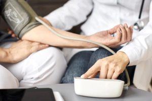 Tips Ukur Tekanan Darah Di Rumah Menurut Ahli