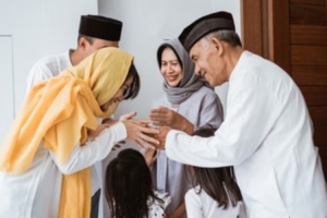 Manfaat Silaturahmi di Bulan Syawal