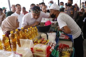 Pemkot Surabaya menekan inflasi dengan jalin kerja sama daerah lain