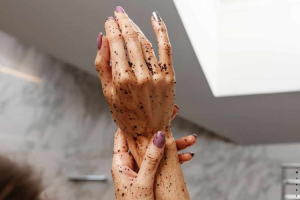 Cara Menggunakan Body Scrub