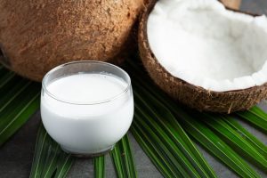 Sering Hambar Saat Masak Pakai Santan, Begini Tipsnya!