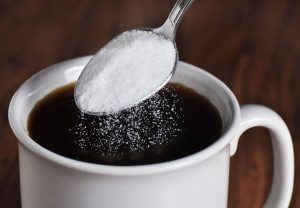 7 Bahaya Terlalu Banyak Konsumsi Gula bagi Kesehatan yang Perlu Diwaspadai