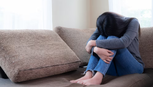 Tips Tangani Depresi Menggunakan Cara Alami