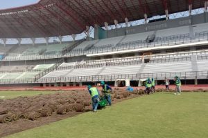DPRD Surabaya pertanyakan kualitas rumput GBT belum standar FIFA