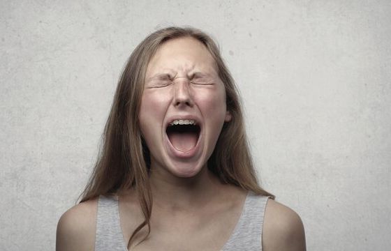 Dampak Mudah Emosi, Benarkah Ada Hubungan Antara Marah-marah dan Proses Penuaan? Ini Penjelasannya