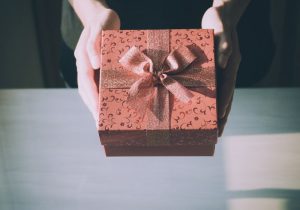 9 Ide Kado Ulang Tahun Menarik untuk Anak Perempuan Usia Dua Tahun
