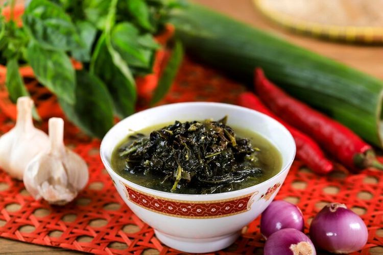 Nostalgia Menu Kampung : Sayur Daun talas Bikin Boros Nasi