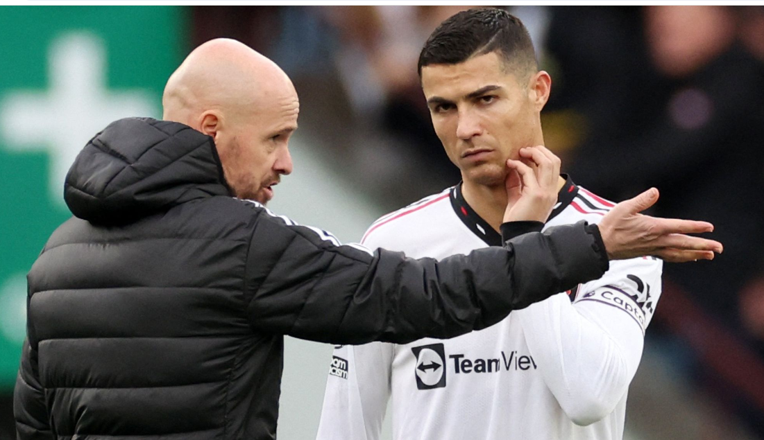 Erik ten Hag berada di bawah tekanan besar. Mantan pesepakbola Kevin-Prince Boateng mengatakan Ten Hag harus mengundurkan diri sekaligus menyoroti perlakuannya terhadap Cristiano Ronaldo.