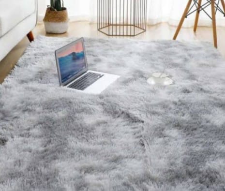 Tips Merawat Karpet Bulu Agar Tetap Awet dan Seperti Baru Terus